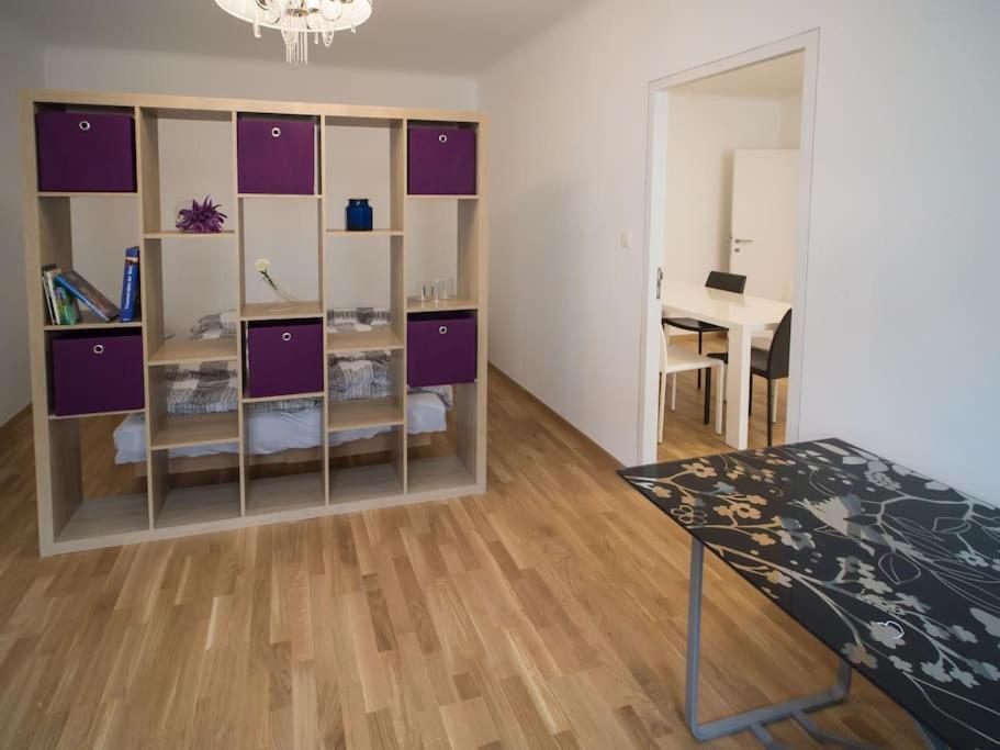 Apartment One Bedroom *